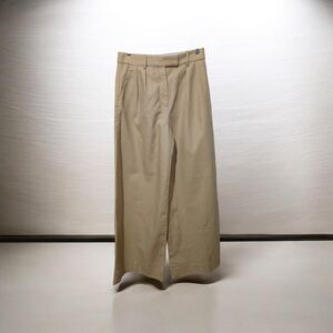 Banana Republic Women's Pleated Khaki Chinos - Size 10 - NWT